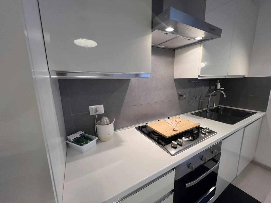 Modern Apartment In Monteverde Rome Extérieur photo